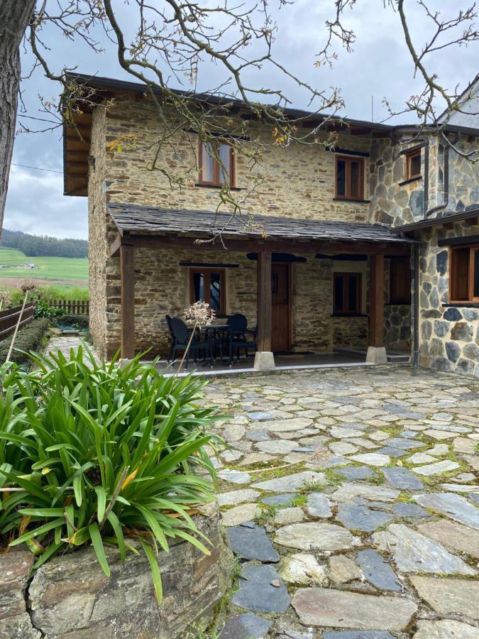 Casita Feliz Entre Montanas Y Cerca Del Mar Βίλα Trabada Εξωτερικό φωτογραφία