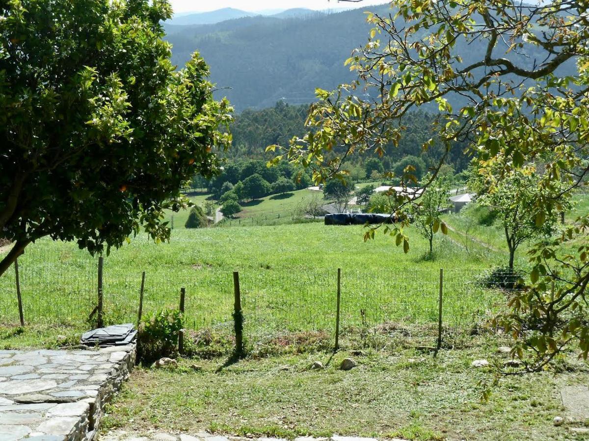 Casita Feliz Entre Montanas Y Cerca Del Mar Βίλα Trabada Εξωτερικό φωτογραφία